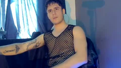 Snapshot of antonnello_ chatting on 11.17.25 antonnello_ online show from 11.17.25