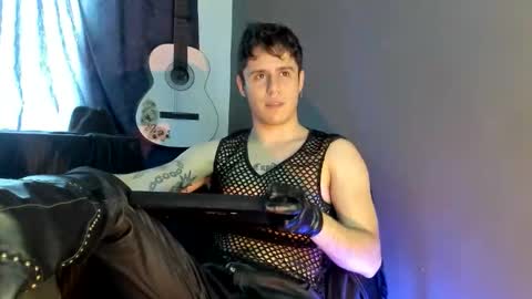 Snapshot of antonnello_ chatting on 11.30.25 antonnello_ online show from 11.30.25