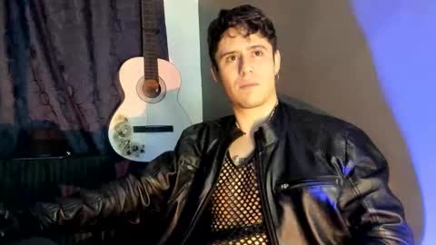 Snapshot of antonnello_ chatting on 12.02.25 antonnello_ online show from 12.02.25