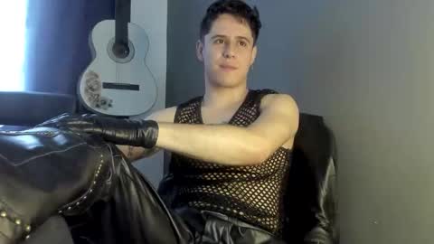 Snapshot of antonnello_ chatting on 12.16.25 antonnello_ online show from 12.16.25