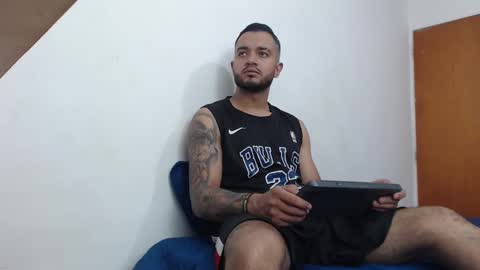 antony_smithh online show from 02.05.25