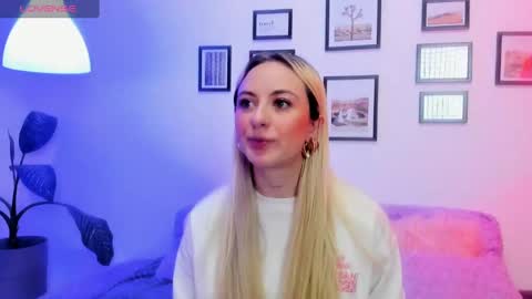 Antonia online show from 02.11.25