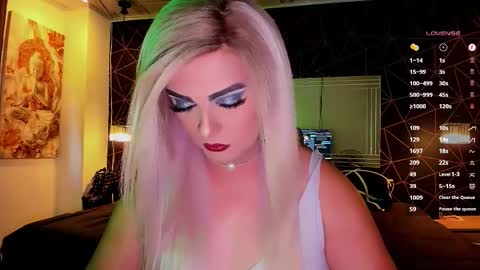 MissSophiaSpecter online show from 09.17.25