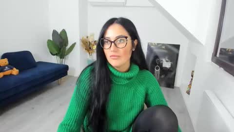 Snapshot of anya_evy chatting on 02.02.26 Anya online show from 02.02.26