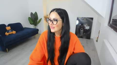 Snapshot of anya_evy chatting on 02.05.26 Anya online show from 02.05.26