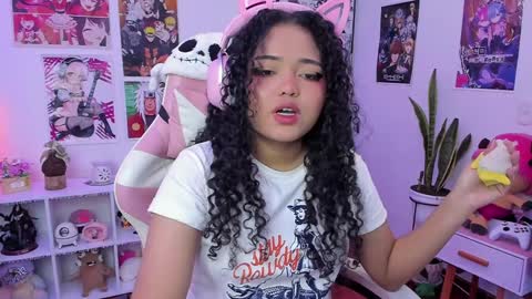 Snapshot of anyburkee chatting on 01.11.25 Any online show from 01.11.25