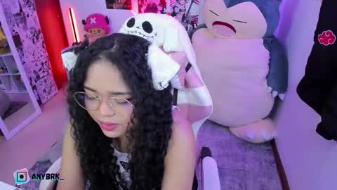 Snapshot of anyburkee chatting on 09.19.25 Any online show from 09.19.25