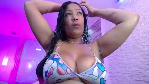 Anyela  online show from 01.11.25