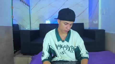 anyelo_sexyhot online show from 09.21.25