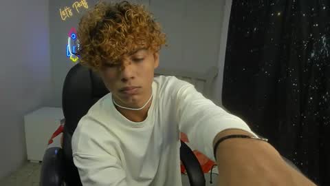 Snapshot of anyelotwink chatting on 02.02.26 anyelotwink online show from 02.02.26