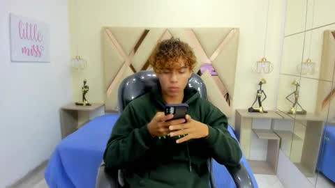 Snapshot of anyelotwink chatting on 02.24.26 anyelotwink online show from 02.24.26