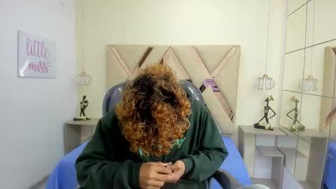 Snapshot of anyelotwink chatting on 02.27.26 anyelotwink online show from 02.27.26