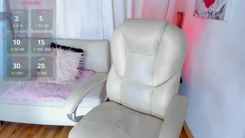 Anyi online show from 10.16.25