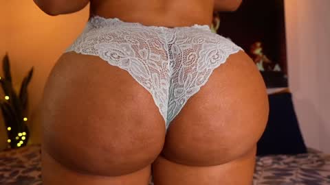 Dulce Maria online show from 01.06.25