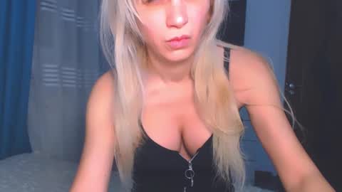 Snapshot of anysadoll chatting on 01.08.25 An online show from 01.08.25