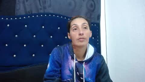 Snapshot of anyu_1306 chatting on 12.16.24 anyu online show from 12.16.24