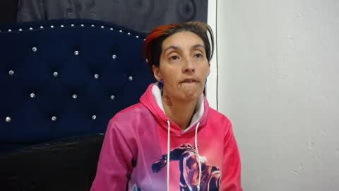 Snapshot of anyu_1306 chatting on 01.04.25 anyu online show from 01.04.25