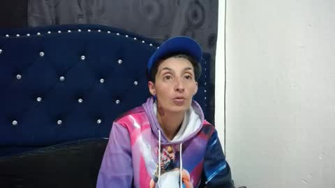 Snapshot of anyu_1306 chatting on 03.02.25 anyu online show from 03.02.25