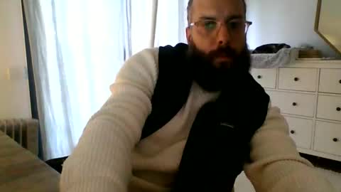 Snapshot of apc_3 chatting on 12.18.24 apc_3 online show from 12.18.24