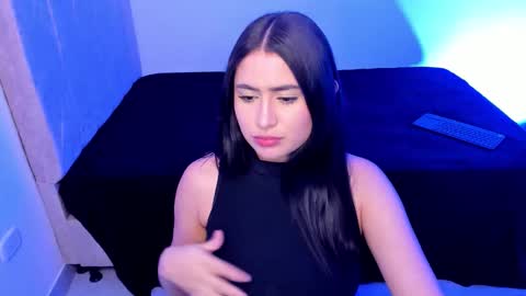 Snapshot of aphril_cavalli chatting on 01.19.26 Aphril online show from 01.19.26