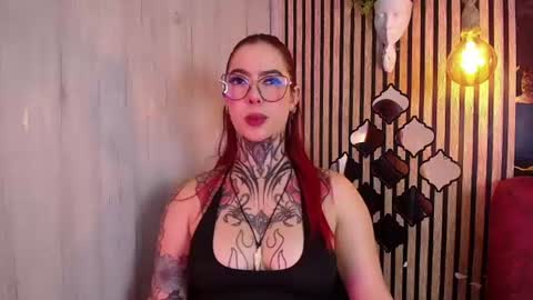 Snapshot of aphrodite__bloom chatting on 06.19.26 aphrodite__bloom online show from 06.19.26