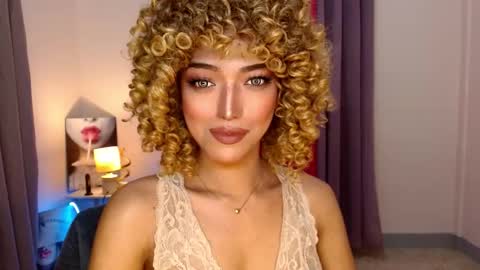 Snapshot of aphrodite_may chatting on 03.12.26 kathryn online show from 03.12.26