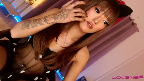 Snapshot of aphrodite_may chatting on 04.08.26 kathryn online show from 04.08.26