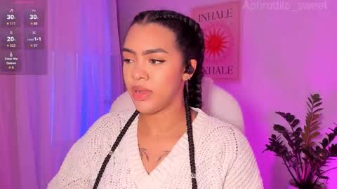 Snapshot of aphrodite_sweet chatting on 10.10.25 Karla online show from 10.10.25