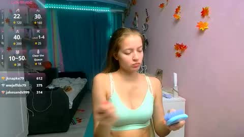 Snapshot of aphrodite_wow_ chatting on 11.18.25 Aphrodite online show from 11.18.25