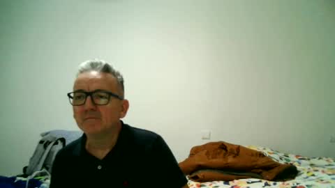 Snapshot of apixaba chatting on 12.31.24 furry bear online show from 12.31.24