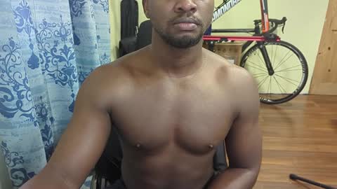 Snapshot of apollodarkmn chatting on 12.18.24 apollodarkmn online show from 12.18.24