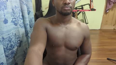 Snapshot of apollodarkmn chatting on 12.18.24 apollodarkmn online show from 12.18.24