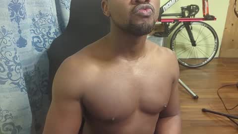 Snapshot of apollodarkmn chatting on 12.28.24 apollodarkmn online show from 12.28.24