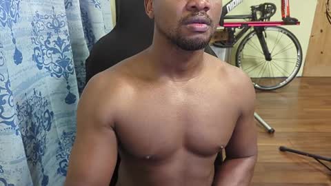 Snapshot of apollodarkmn chatting on 12.29.24 apollodarkmn online show from 12.29.24