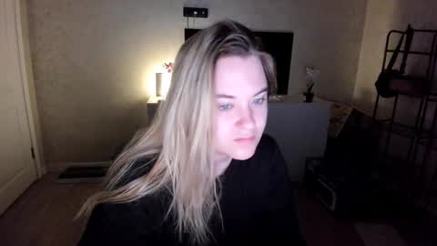 appleyummybuns online show from 11.15.25