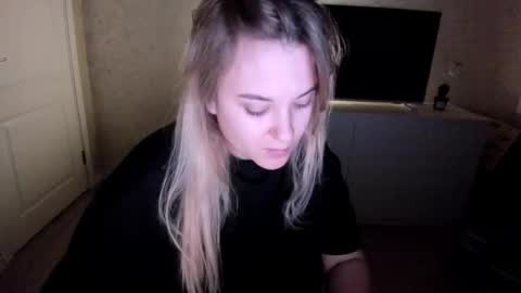 appleyummybuns online show from 11.17.25