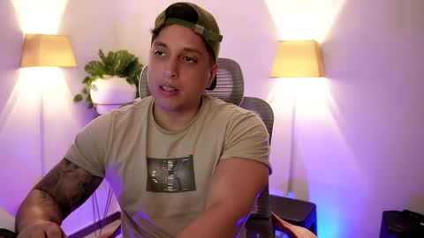 Snapshot of appolo_allen chatting on 05.19.26 insta appolo master online show from 05.19.26