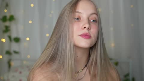  REYNA  my friend   online show from 12.03.24