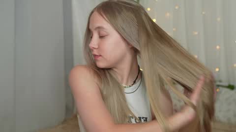  REYNA  my friend   online show from 12.06.24