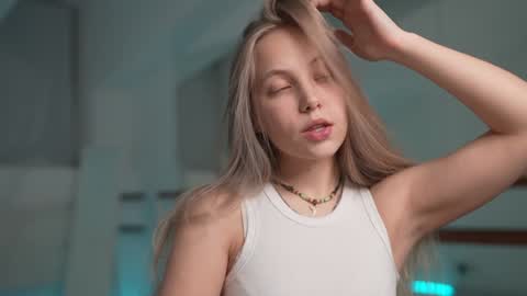 REYNA  my friend   online show from 12.19.24