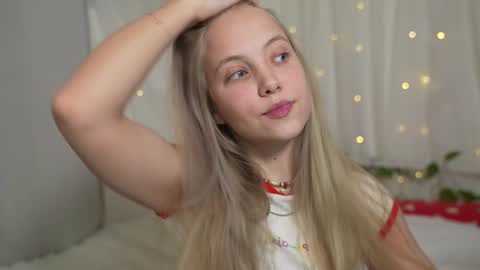  REYNA  my friend   online show from 12.22.24