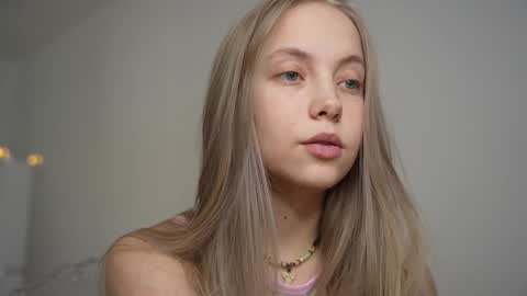  REYNA  my friend   online show from 01.16.25