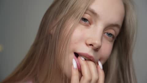  REYNA  my friend   online show from 01.16.25