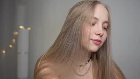  REYNA  my friend   online show from 01.16.25