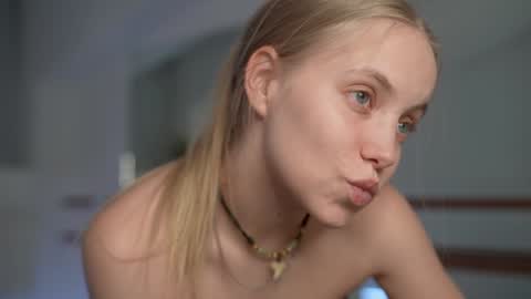  REYNA  my friend   online show from 01.17.25
