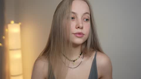  REYNA  my friend   online show from 01.23.25