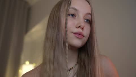  REYNA  my friend   online show from 01.24.25