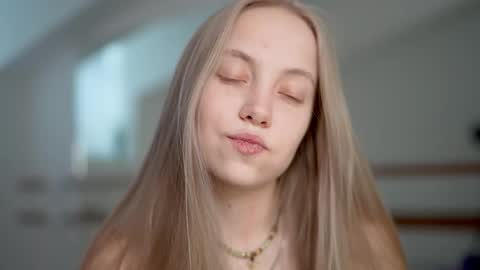  REYNA  my friend   online show from 02.13.25