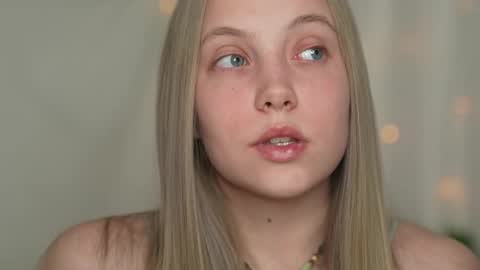  REYNA  my friend   online show from 02.27.25