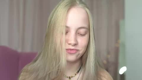  REYNA  my friend   online show from 10.05.25